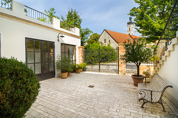 Wohn- und Geschäftshaus Geisenfeld