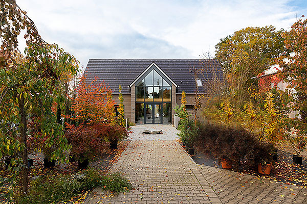 Landwirtschaftliches Gebäude mit Austragswohnung